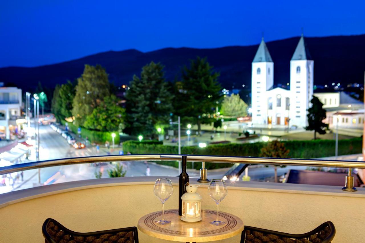 Hotel Villa Regina Medjugorje Exterior photo